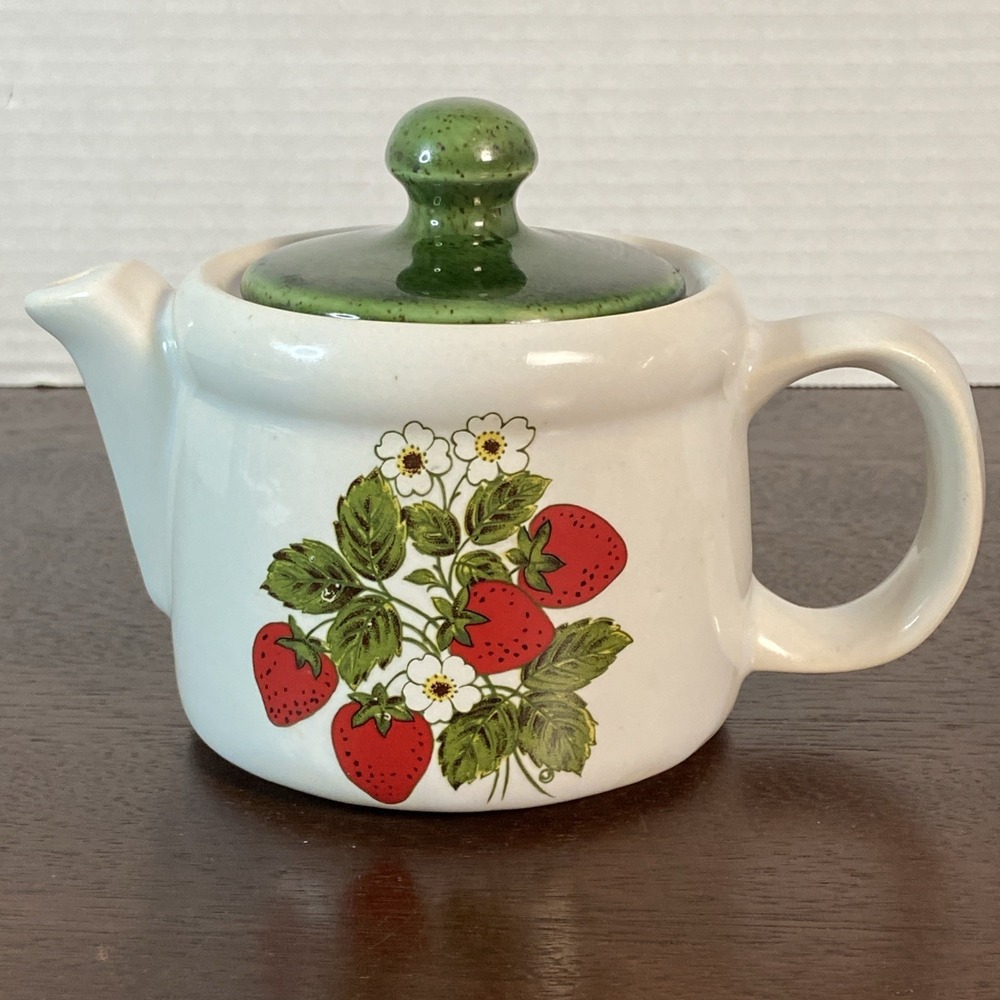 Vtg Nelson McCoy Pottery Strawberry Country Tea Pot 7129 Farmhouse Cottagecore
